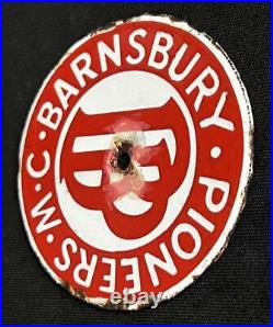 Barnsbury Pioneers MC Motorcycle Club Enamel Sign Car Badge Emblem Insignia