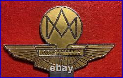 Vintage ASTON MARTIN OWNERS CLUB Metal Car Badge Mascot Emblem, Goldtone