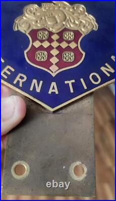 Vtg. Packards International Automobile Club Enamel Plate Topper Car Badge Sign